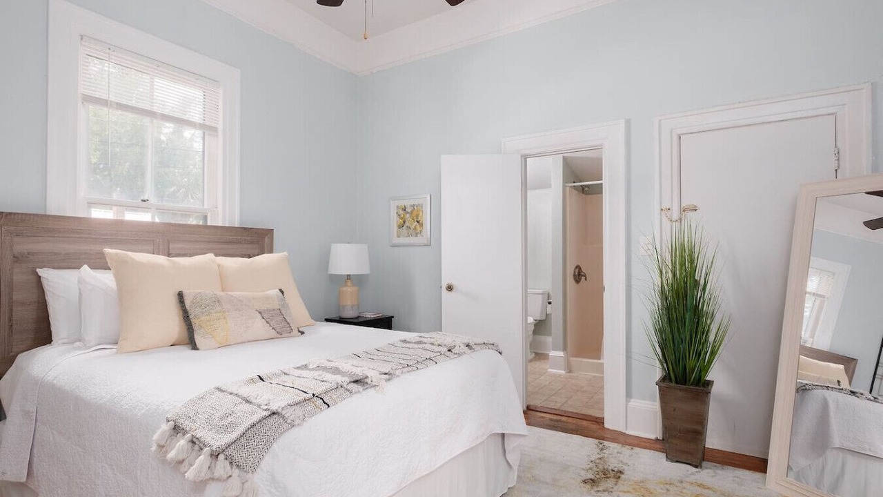 Photo of Bedroom in University Heights