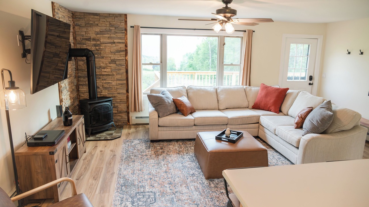 Photo of Livingroom in Ellicottville