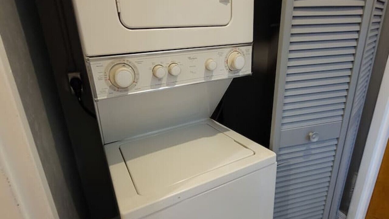 Photo of Others in Pleasant Street