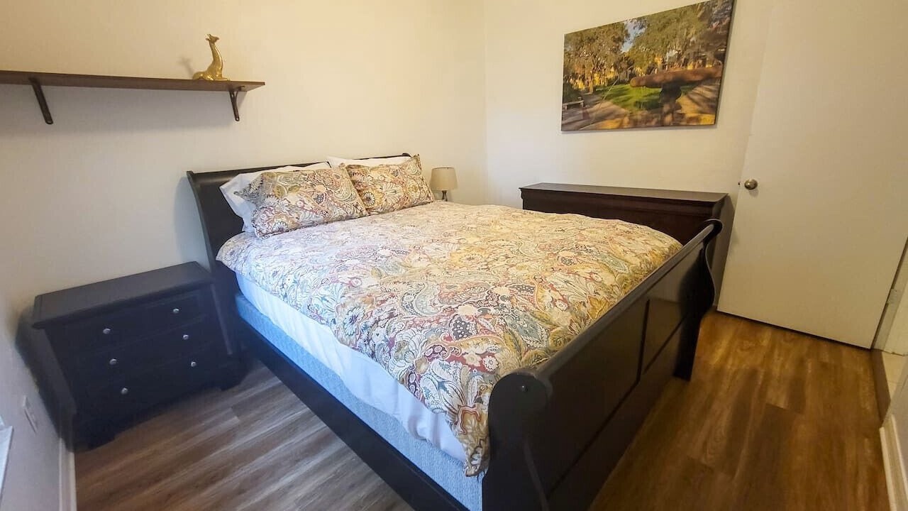 Photo of Bedroom in Pleasant Street