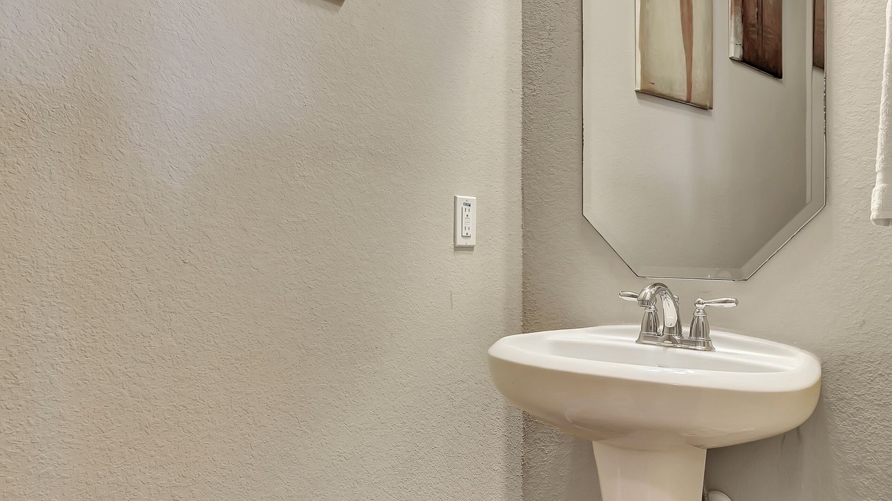Photo of Bathroom in Clodine
