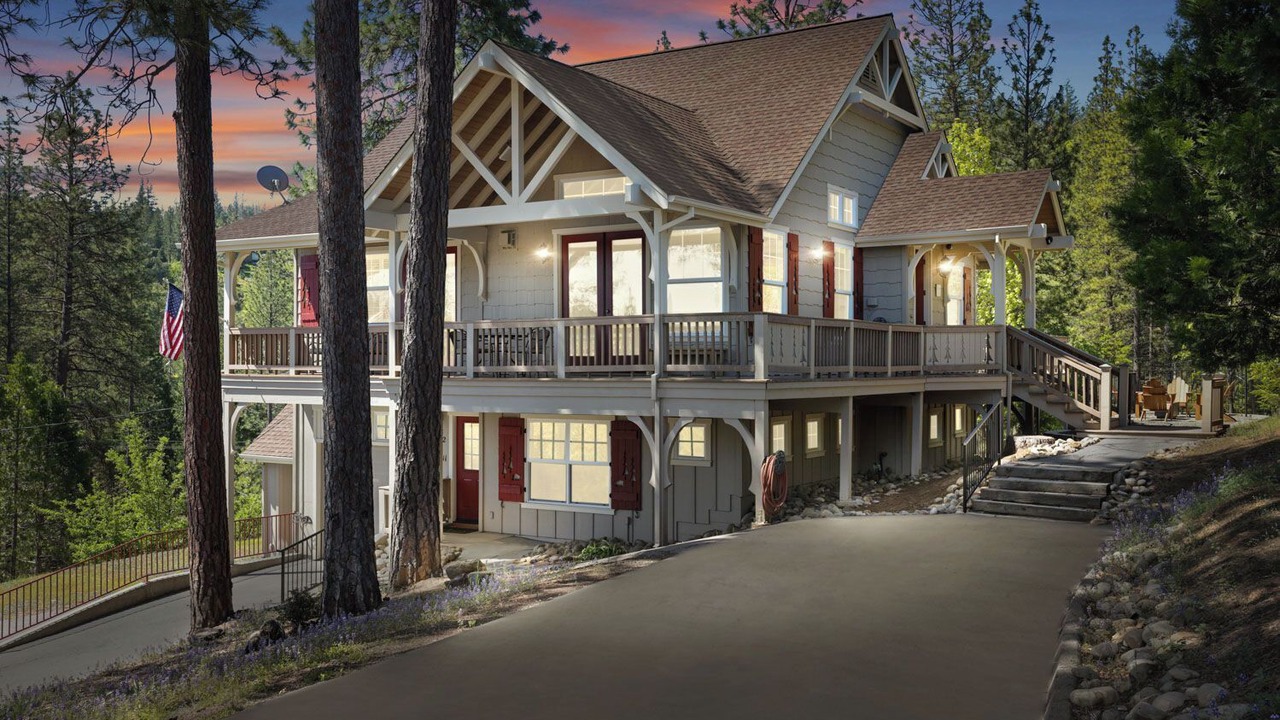 Photo of Outdoor in Groveland