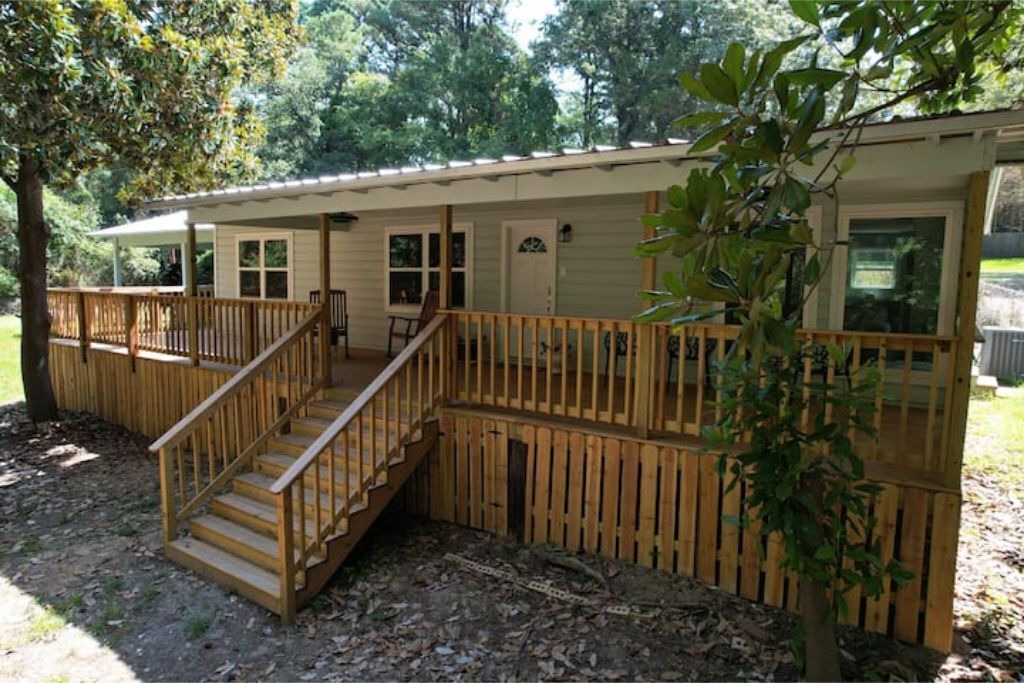 Photo of Outdoor in Avinger