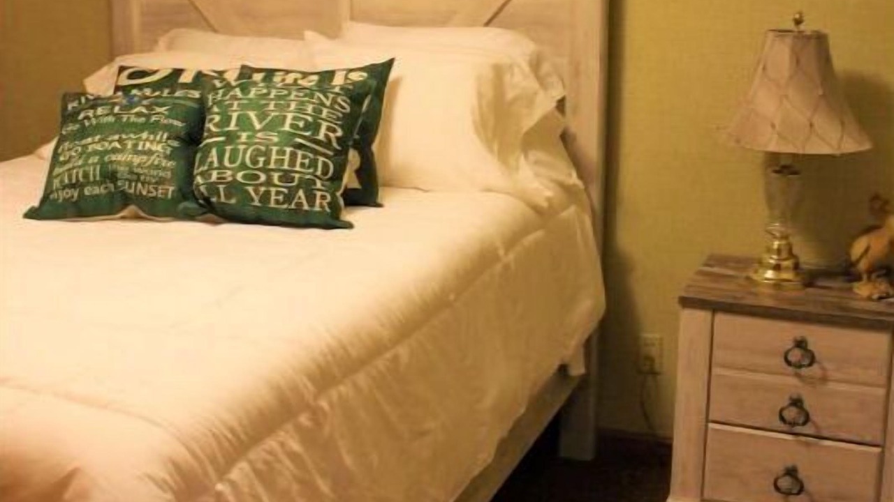 Photo of Bedroom in Karnack
