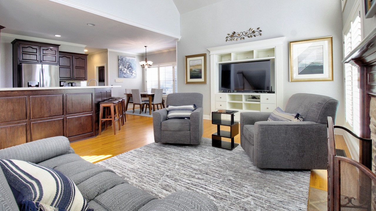 Photo of Livingroom in Owasso