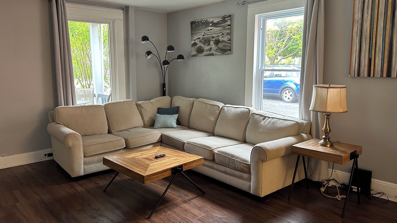 Photo of Livingroom in Napanee
