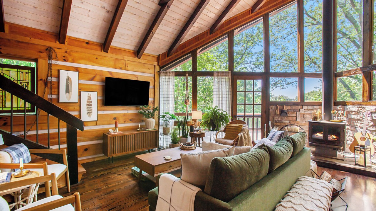 Photo of Livingroom in Walnut Mountain