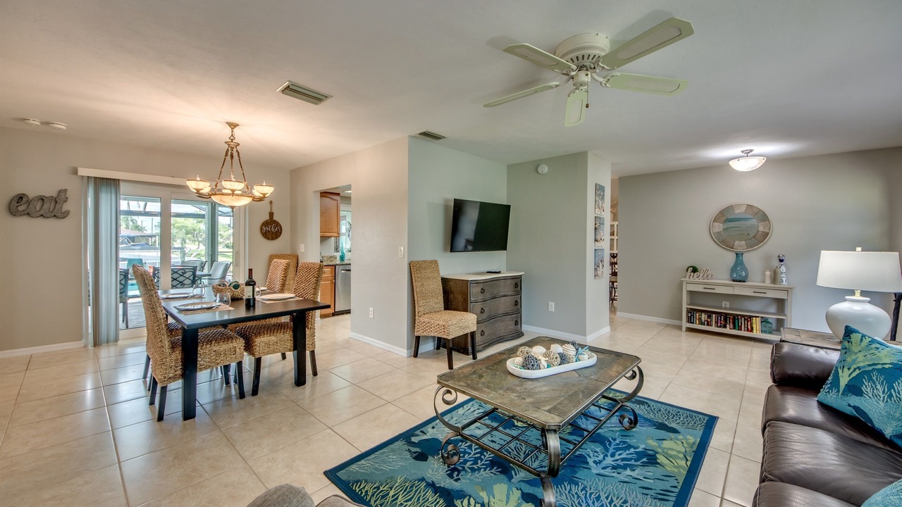 Photo of Bedroom in Caloosahatchee