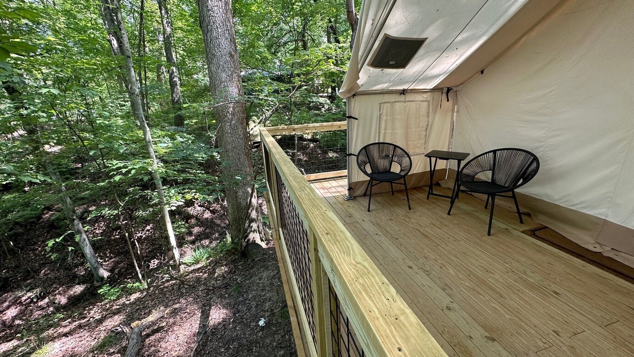 Photo of Patio Balcony in Cuyahoga Falls