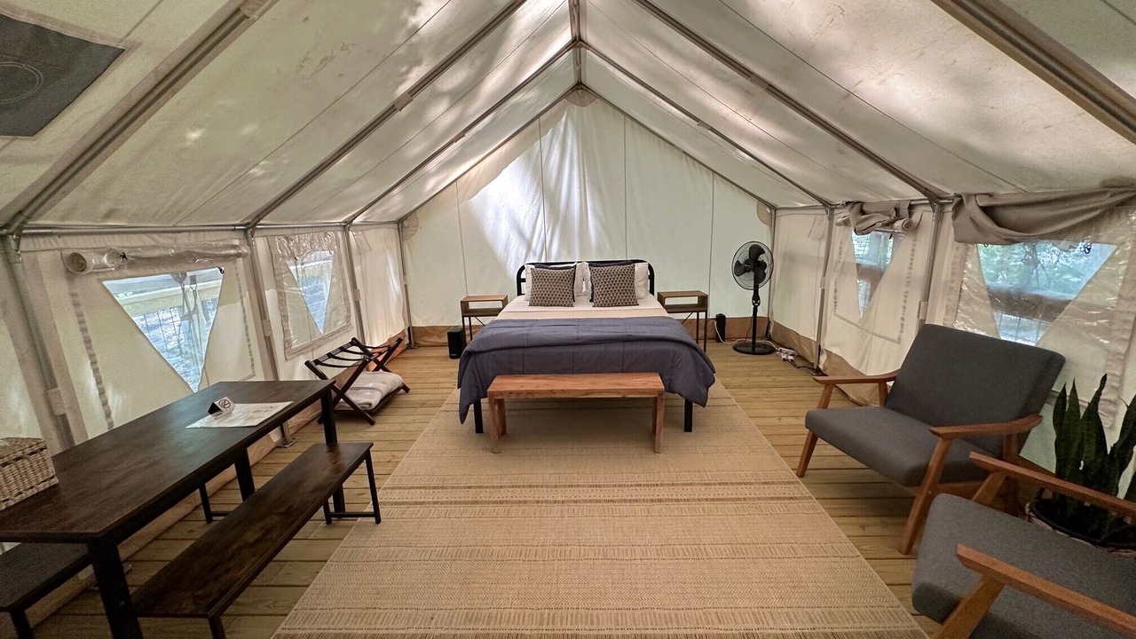Photo of Bedroom in Cuyahoga Falls