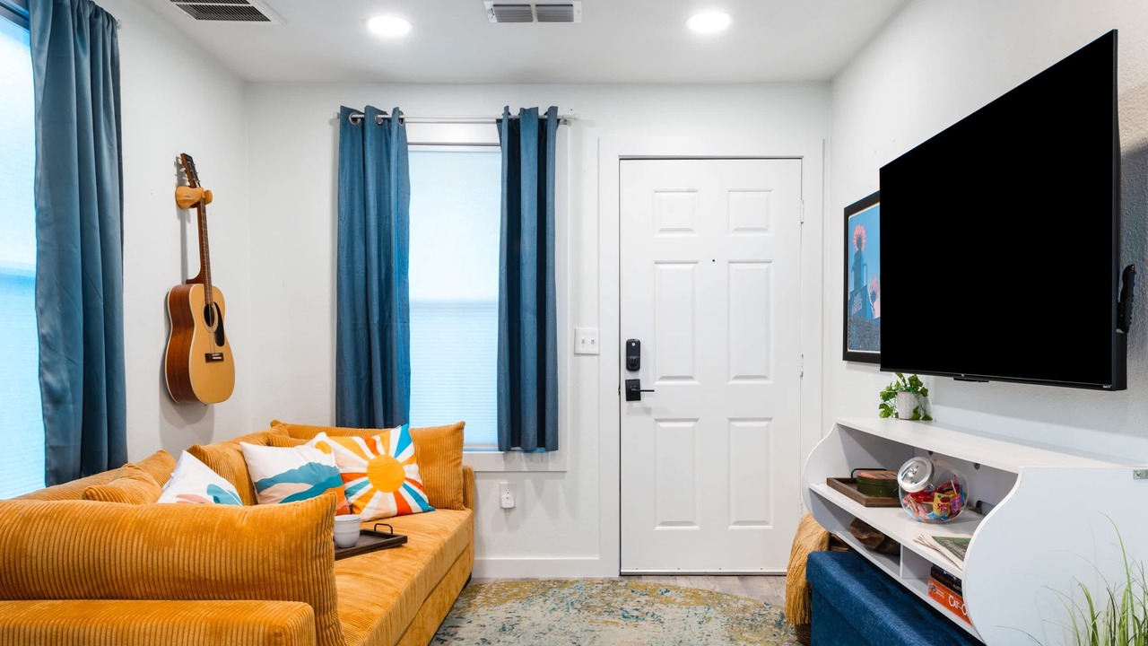Photo of Bedroom in East Cesar Chavez