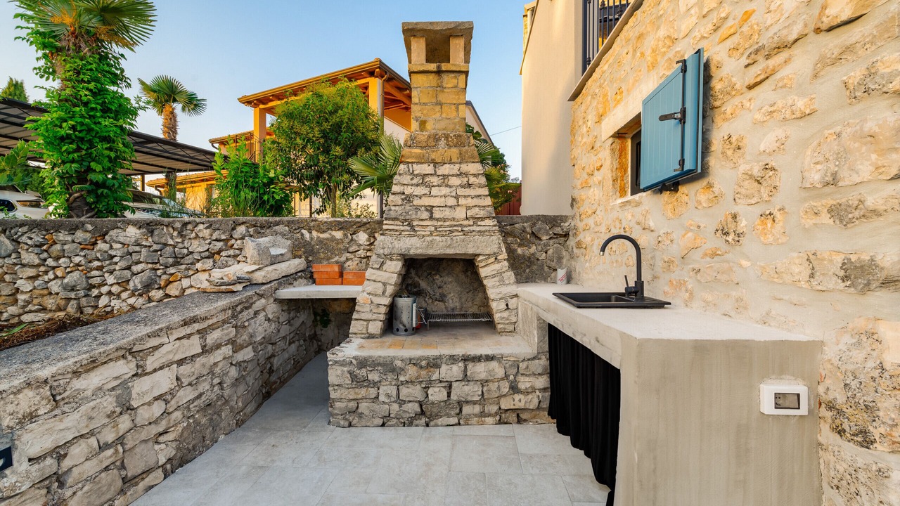 Photo of Outdoor in Mugeba