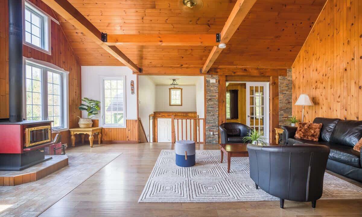 Photo of Bedroom in St-Adolphe-d'Howard
