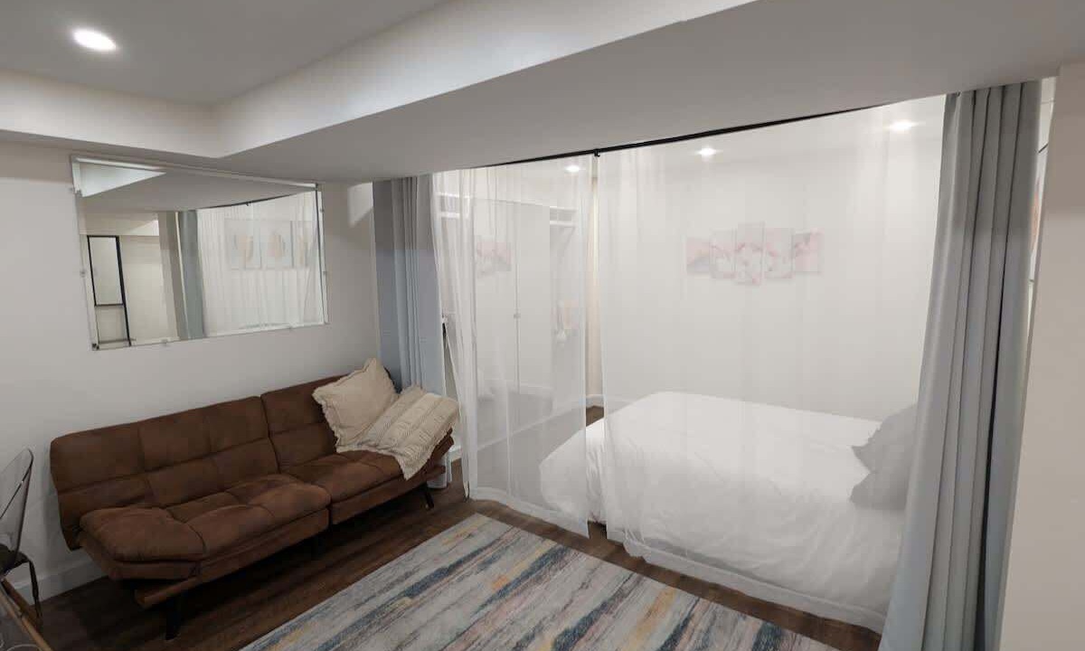 Photo of Bedroom in Cote-Des-Neiges—Notre-Dame-De-Grace