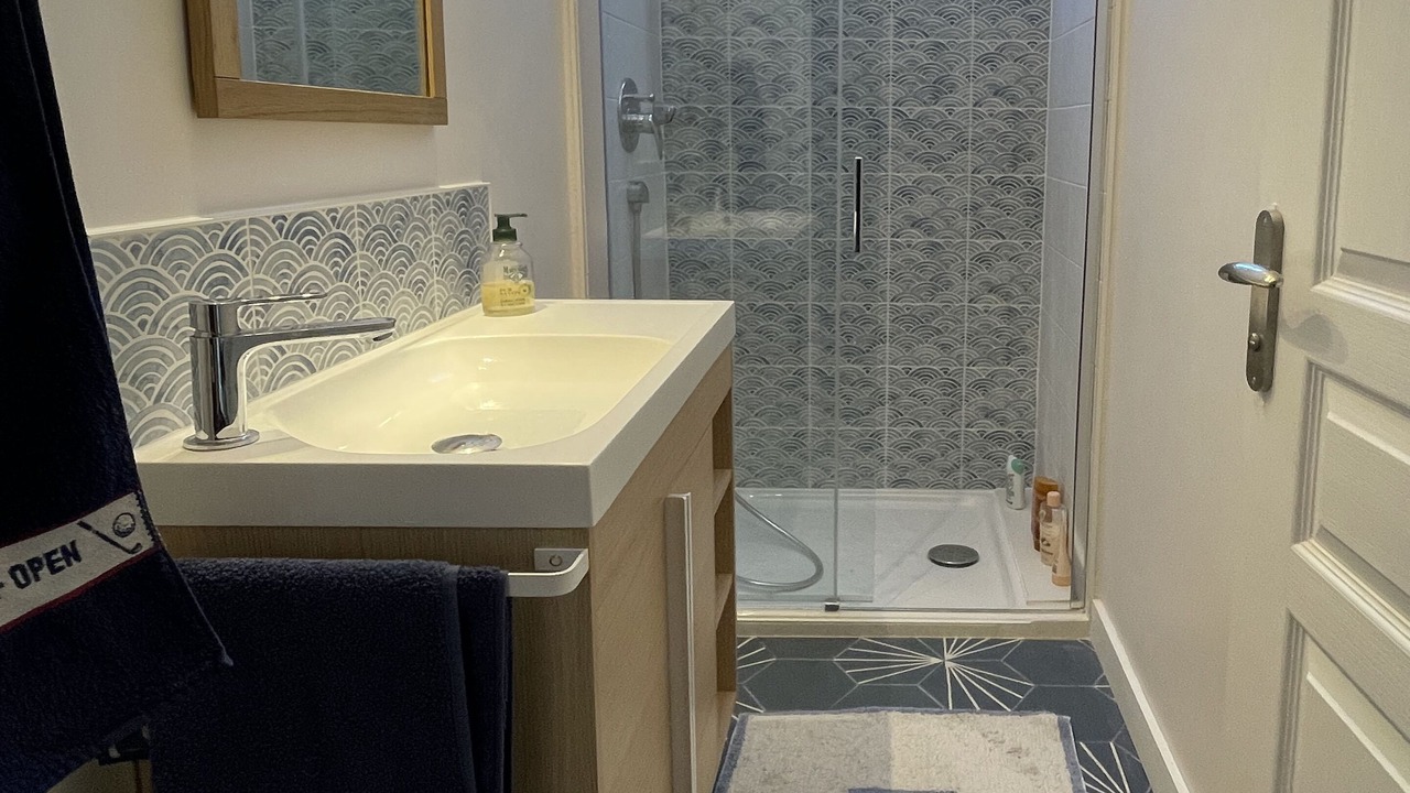 Photo of Bathroom in Ouistreham
