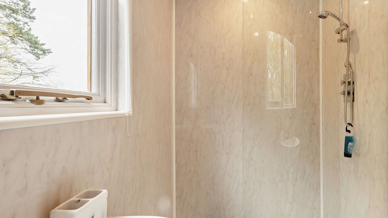 Photo of Bathroom in Hethel