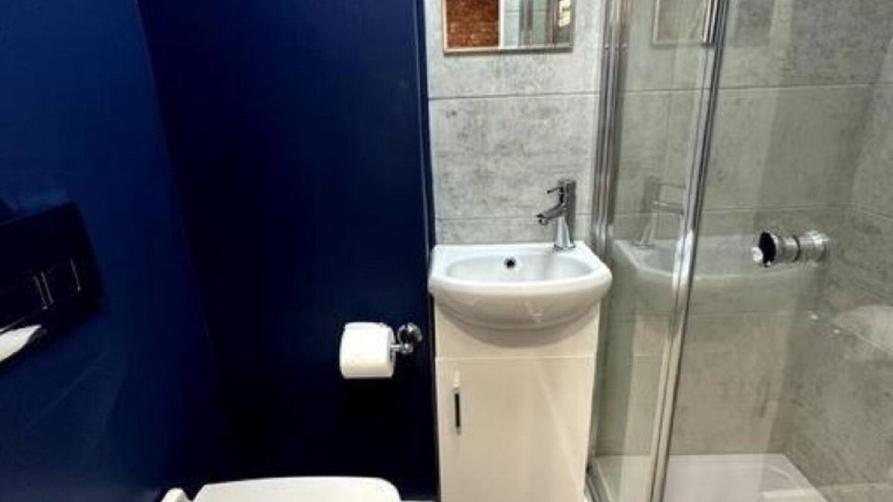 Photo of Bathroom in Botwell