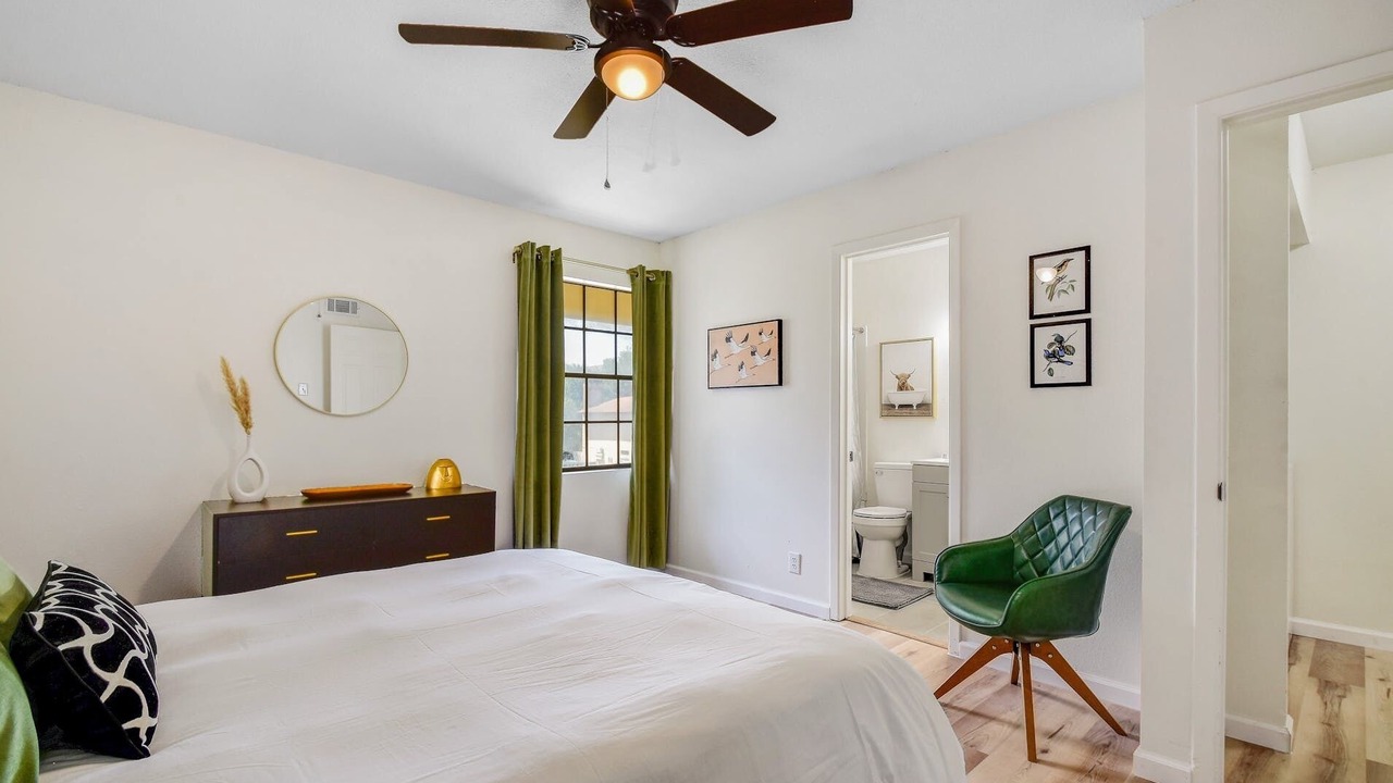 Photo of Bedroom in Medical Center District
