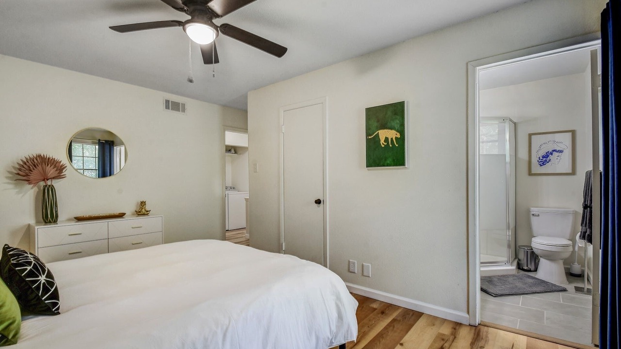 Photo of Bedroom in Medical Center District