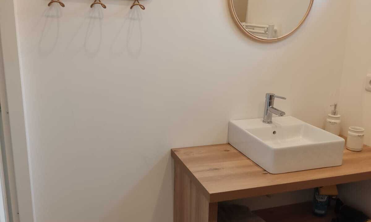 Photo of Bathroom in Lisle