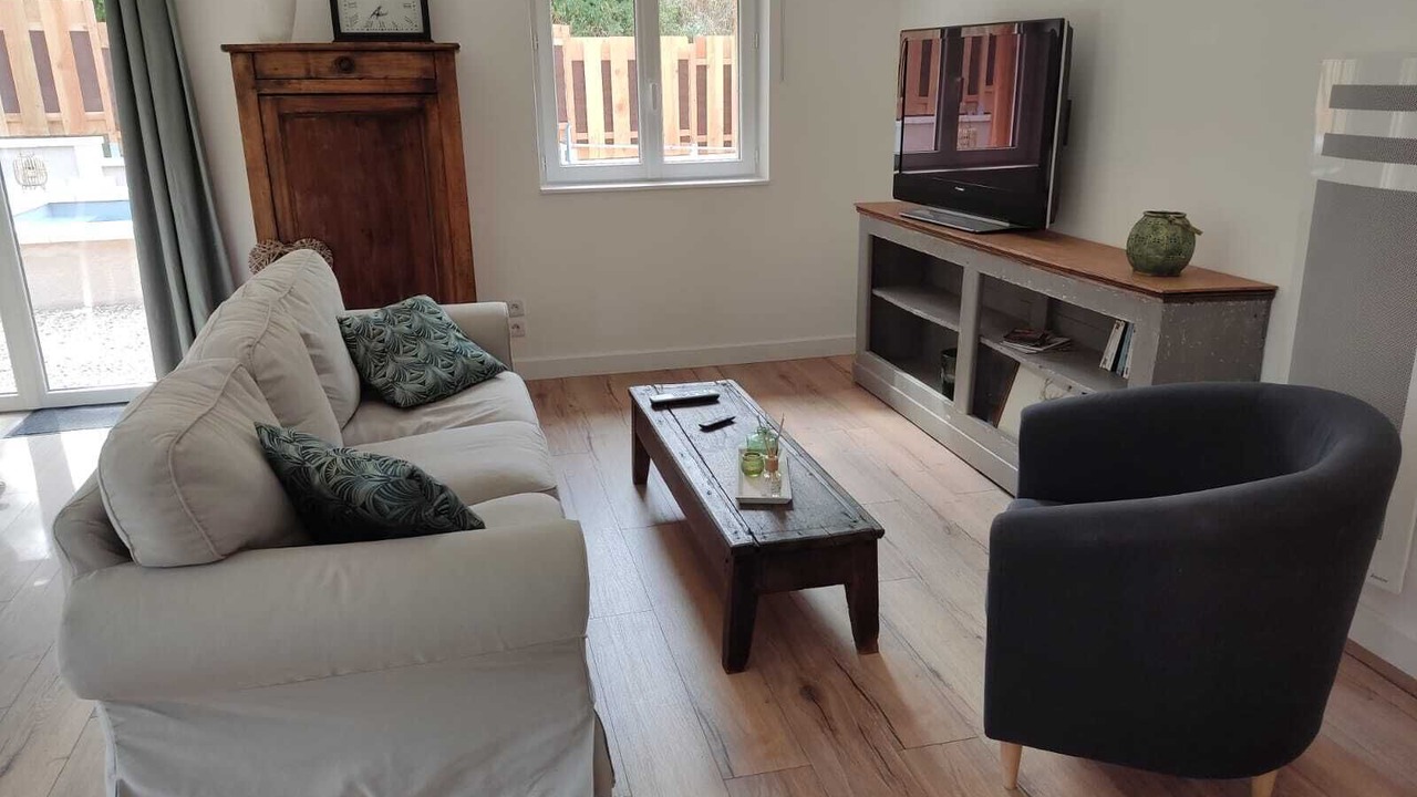 Photo of Livingroom in Lisle