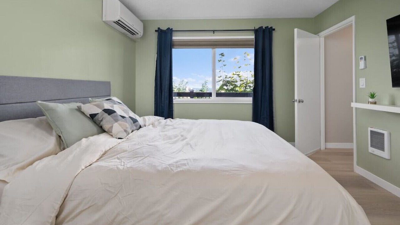 Photo of Bedroom in Portland Heights