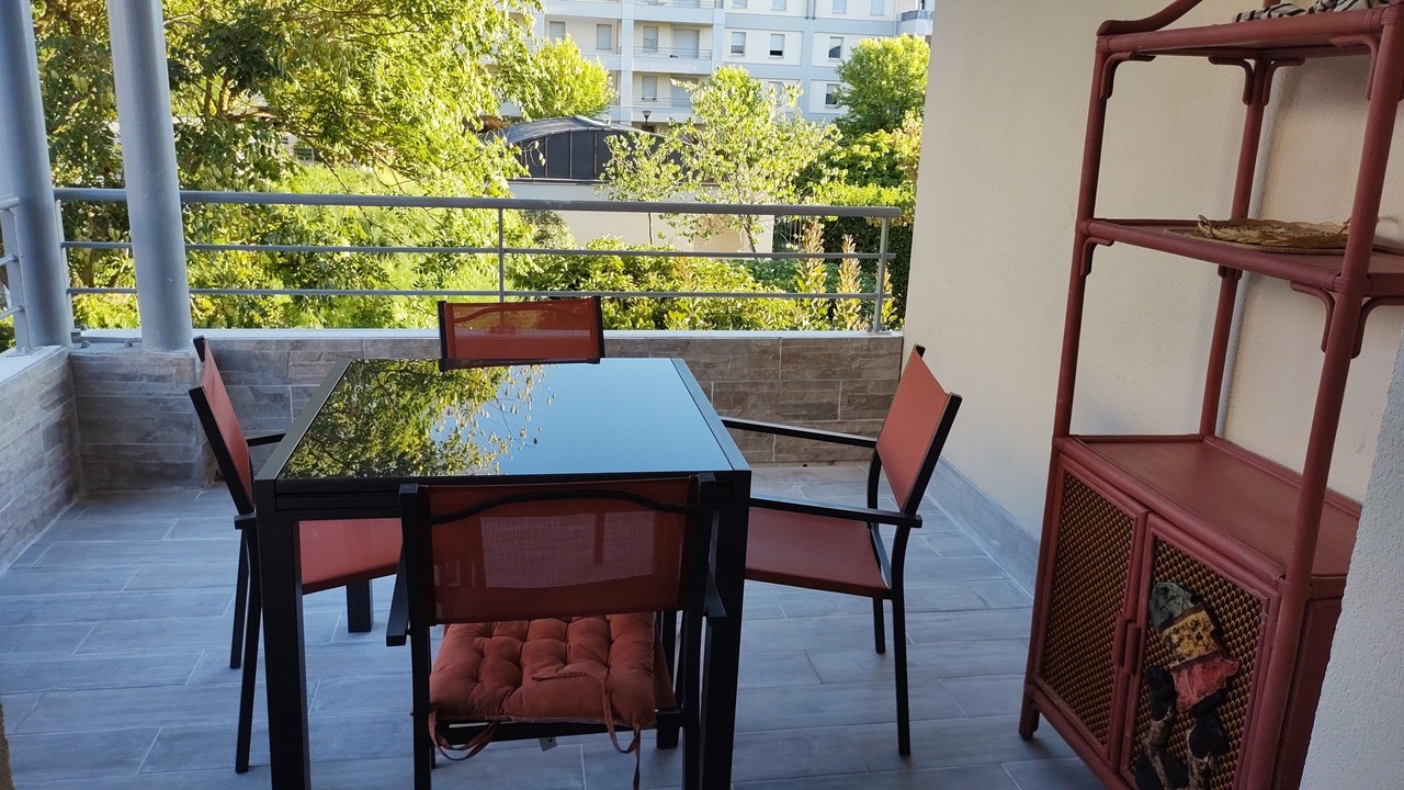 Photo of Outdoor in Tours