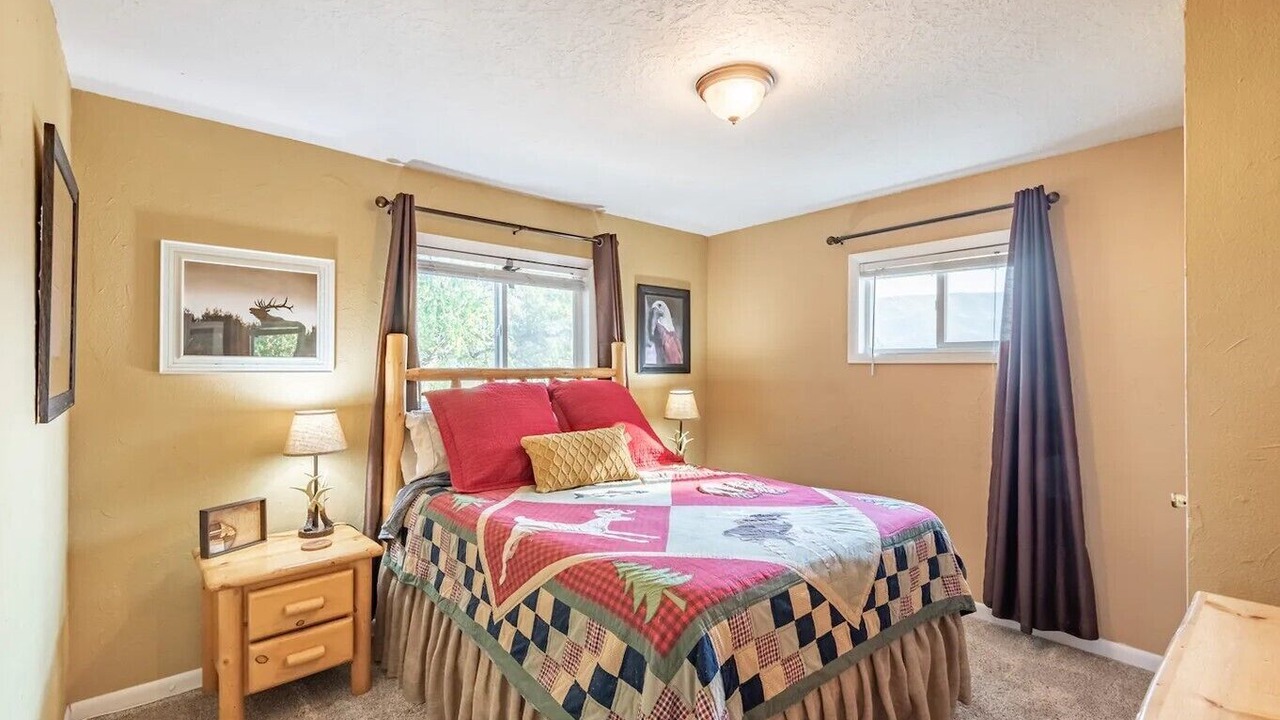 Photo of Bedroom in Ririe