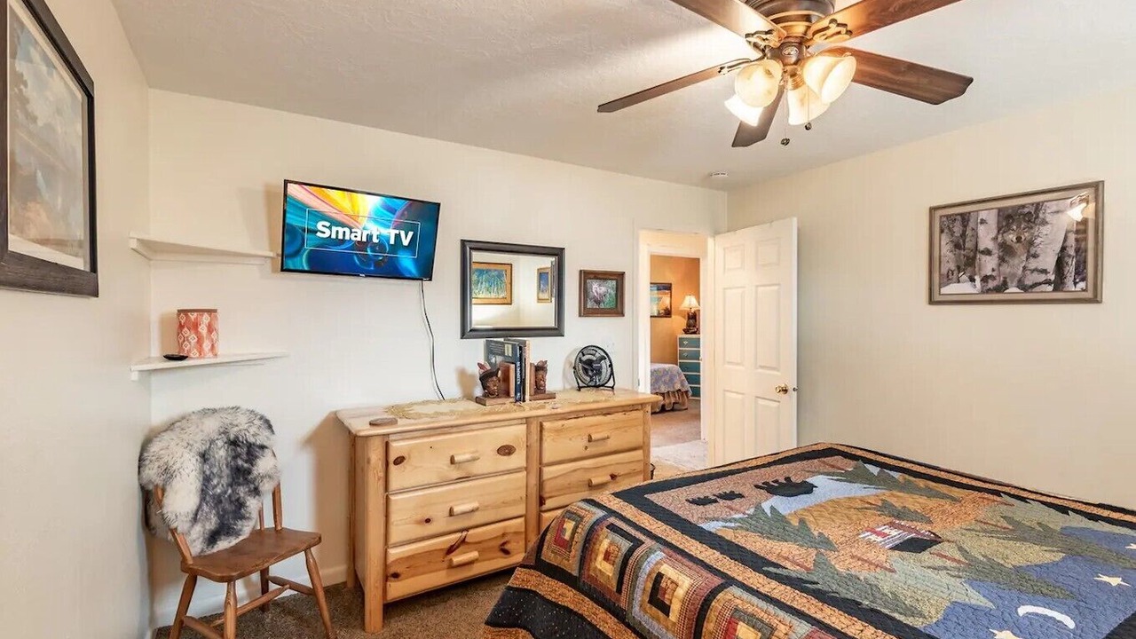 Photo of Bedroom in Ririe