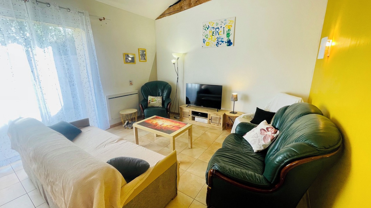 Photo of Livingroom in Saint-Reverend