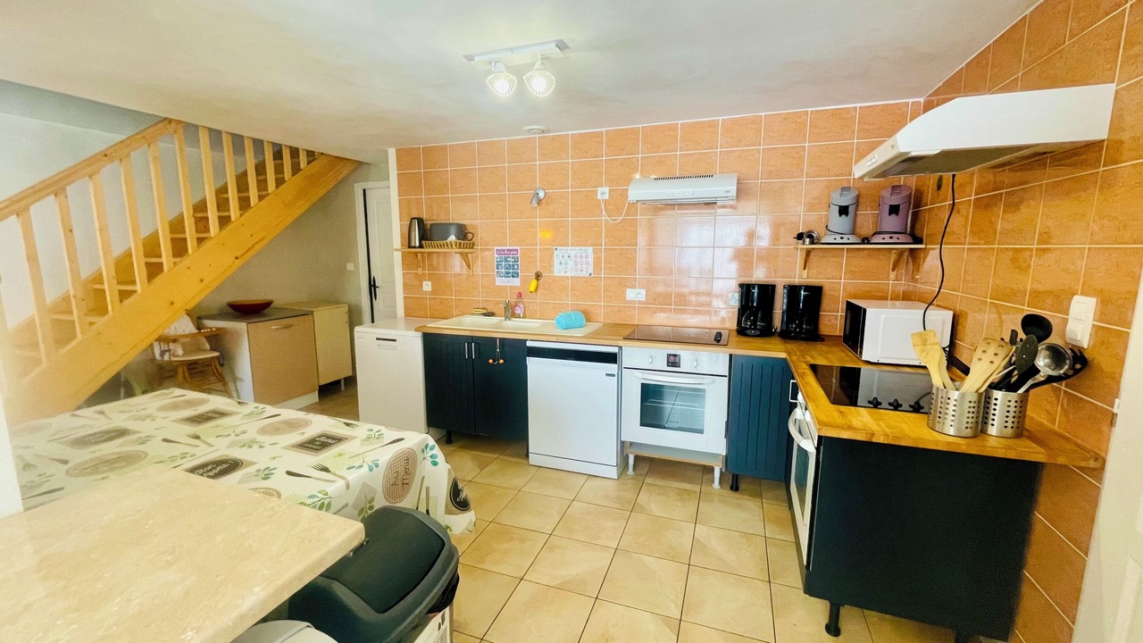 Photo of Kitchen in Saint-Reverend