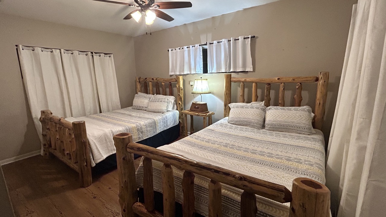 Photo of Bedroom in Pangburn