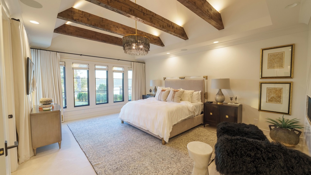 Photo of Bedroom in Hendersonville