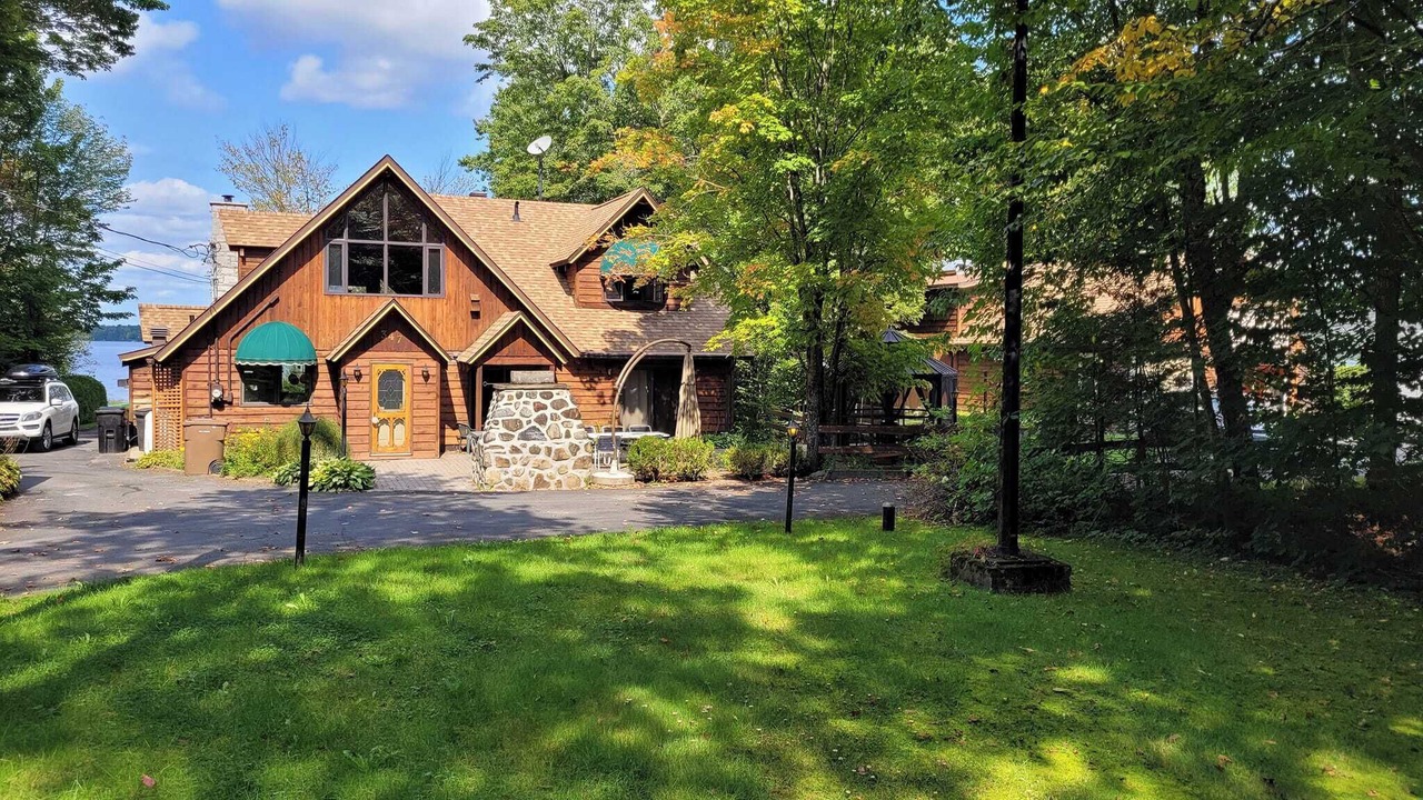 Photo of Outdoor in Stratford