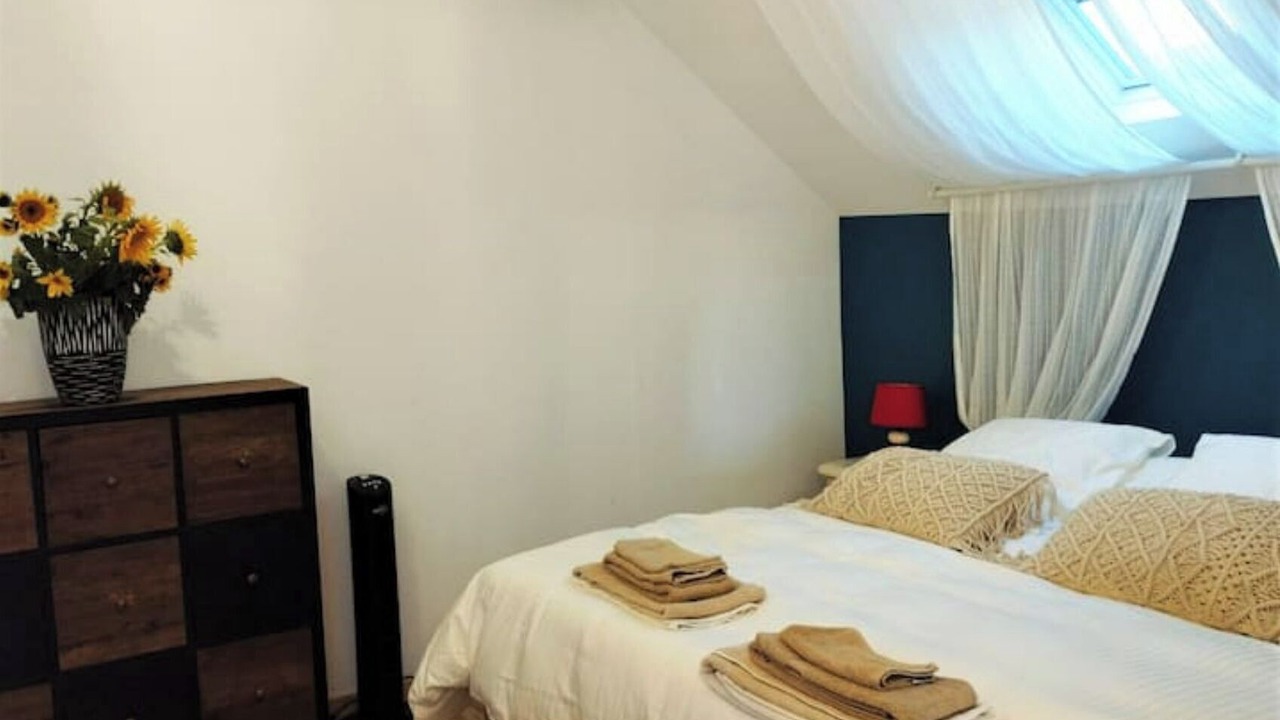 Photo of Bedroom in La Chapelle la Reine