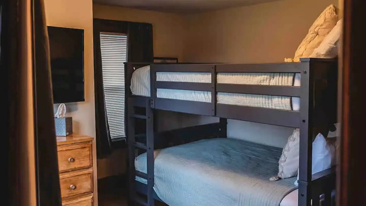 Photo of Bedroom in Town of Benton