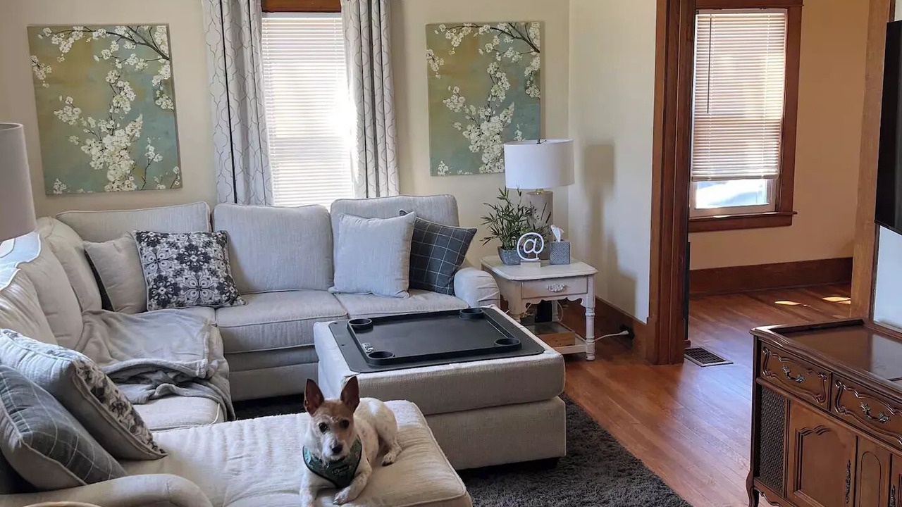 Photo of Livingroom in Town of Benton