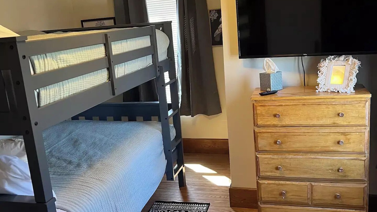 Photo of Bedroom in Town of Benton