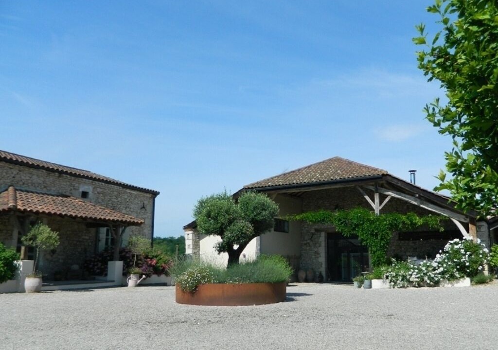 Photo of Outdoor in La Sauvetat-sur-Lede
