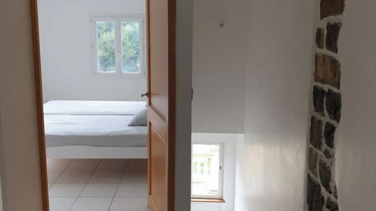 Photo of Others in Ales