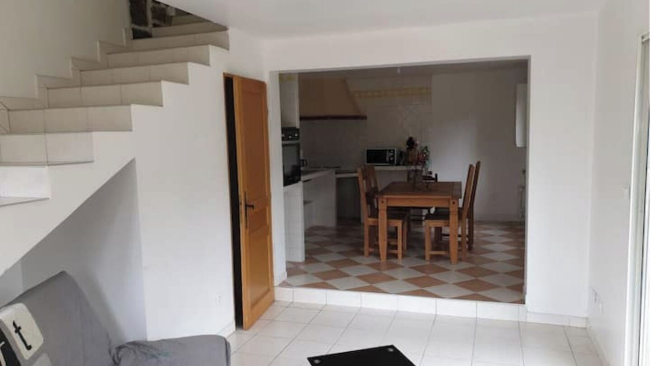 Photo of Others in Ales