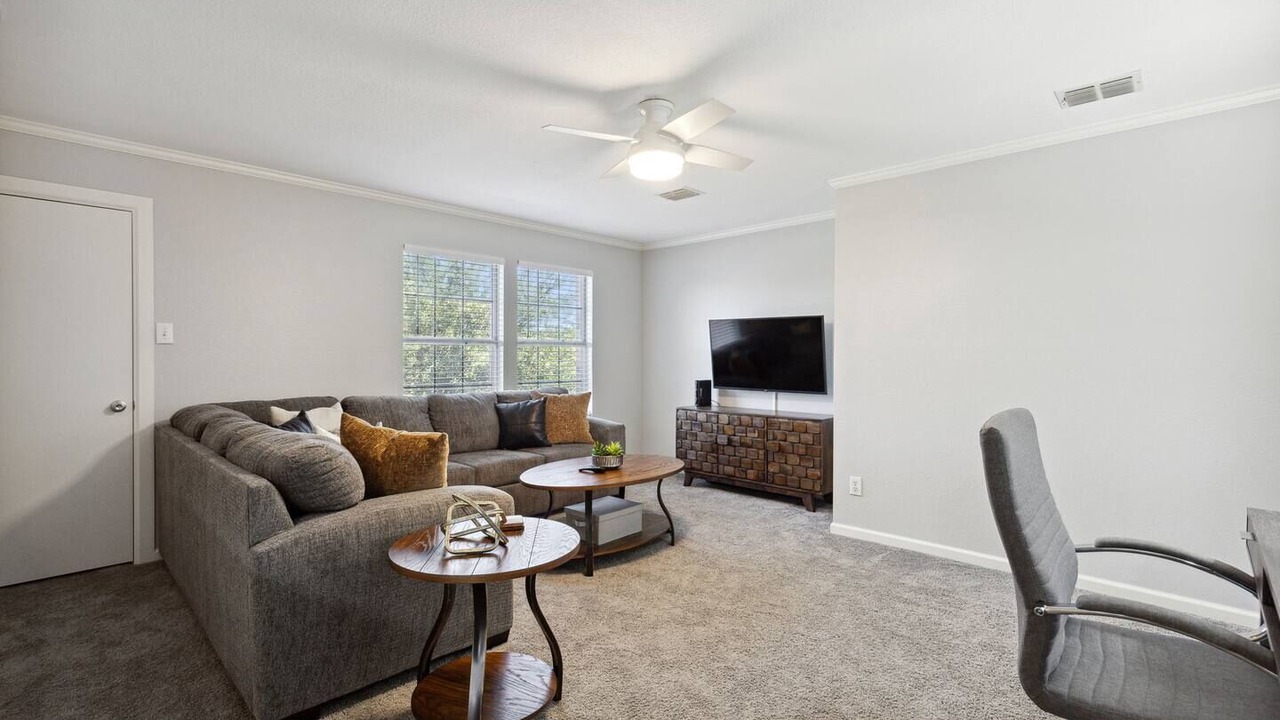 Photo of Livingroom in Elmo