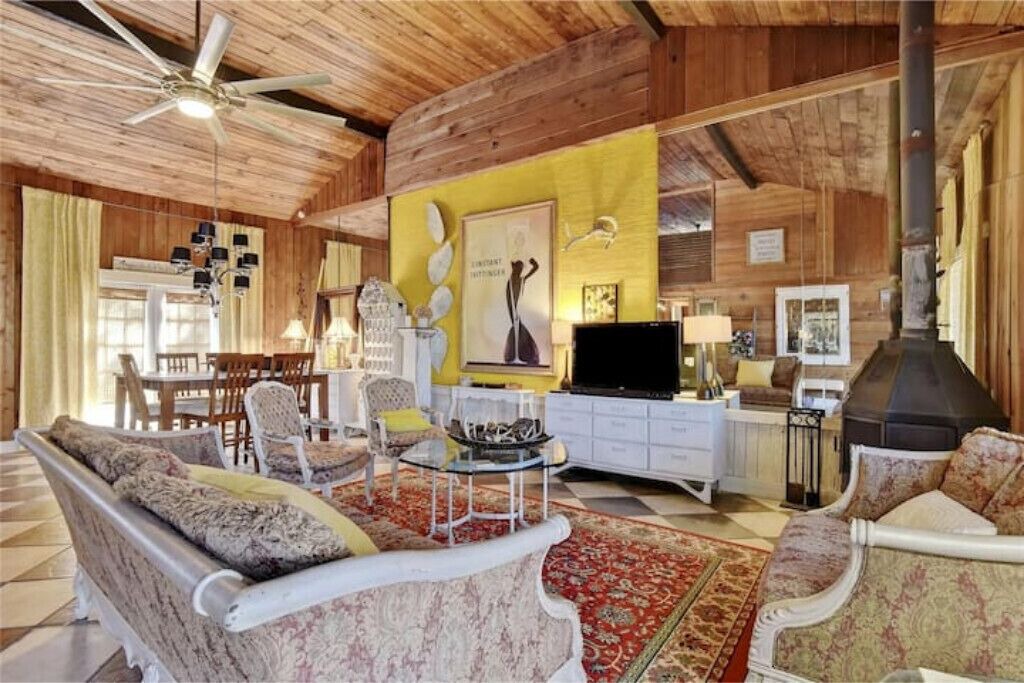 Photo of Livingroom in Gordonville