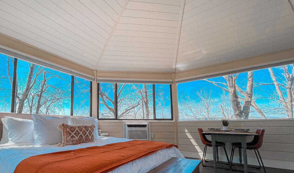 Photo of Bedroom in Hulbert