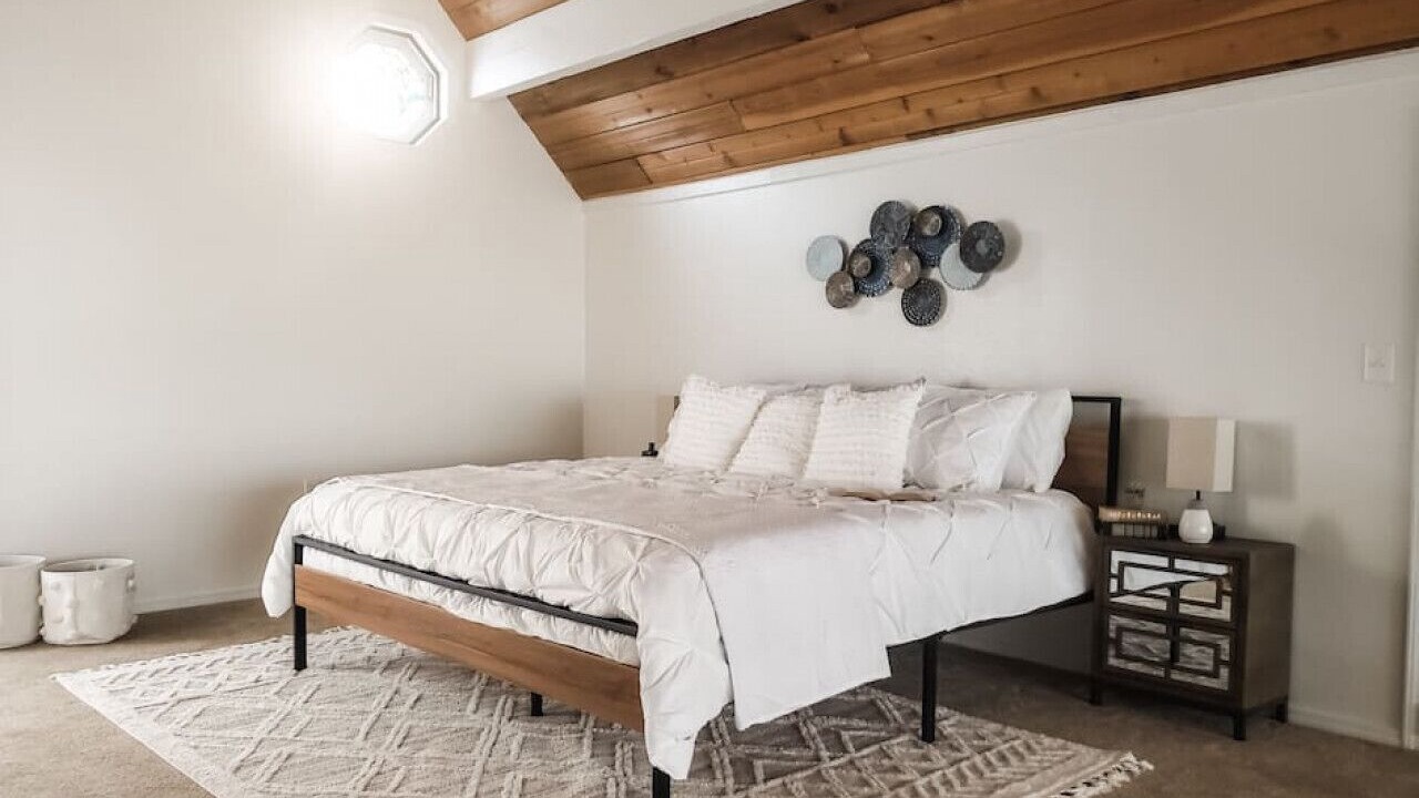 Photo of Bedroom in Hulbert