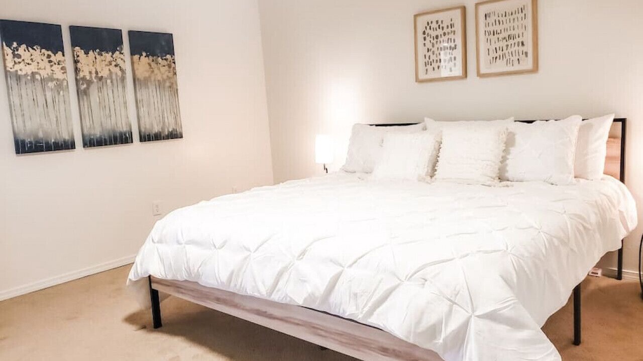 Photo of Bedroom in Hulbert