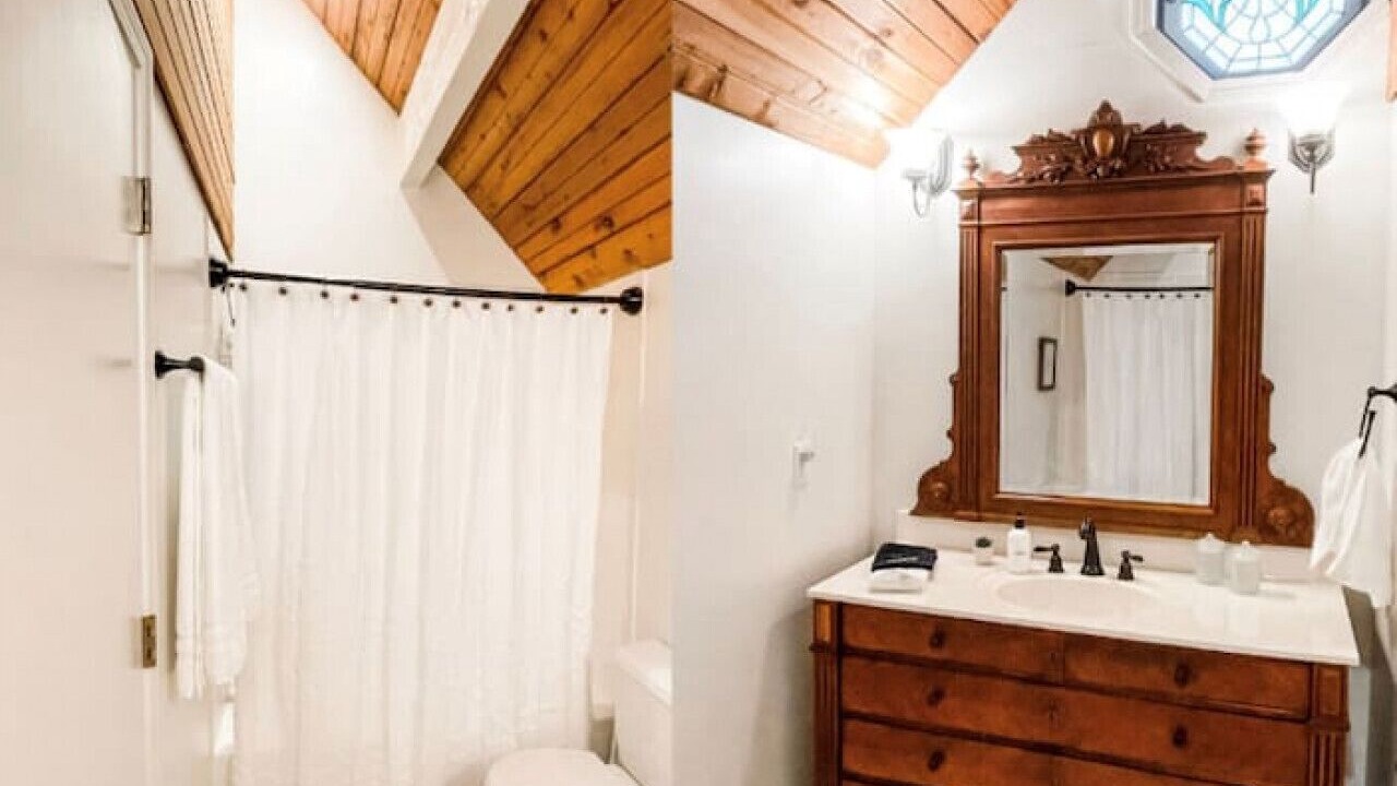 Photo of Bathroom in Hulbert