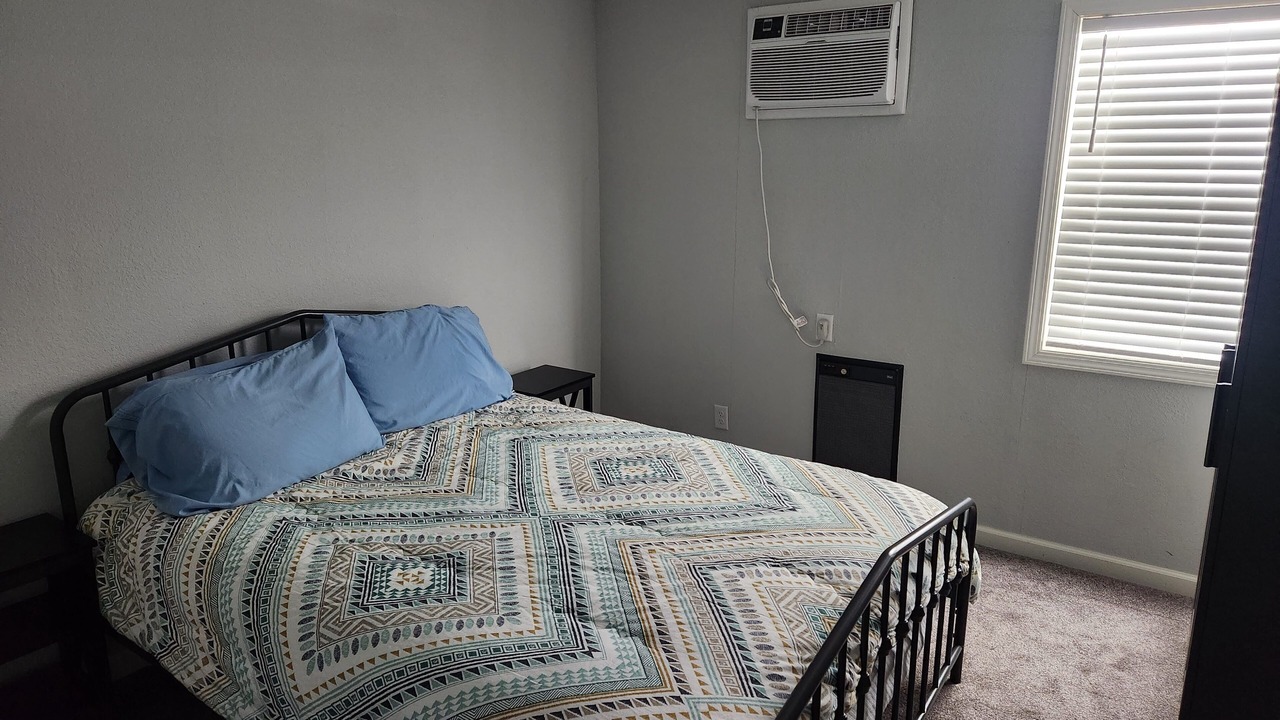 Photo of Bedroom in Blue Springs