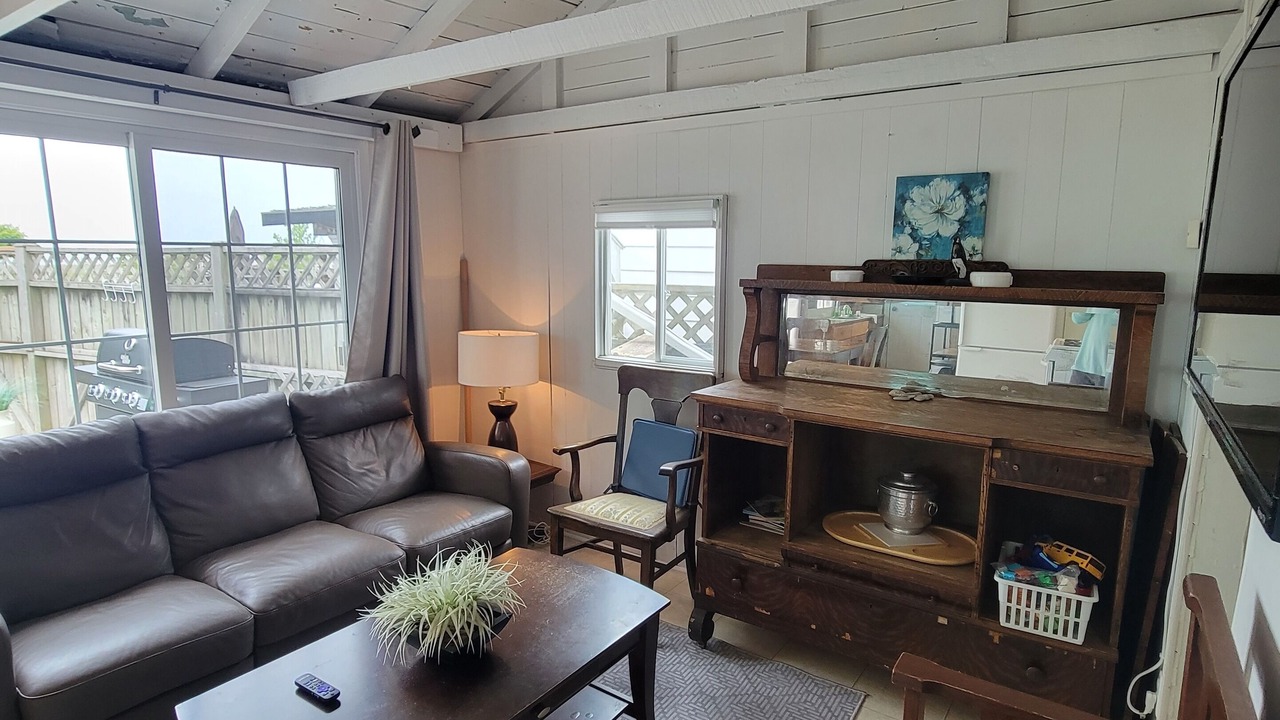 Photo of Livingroom in Port Stanley