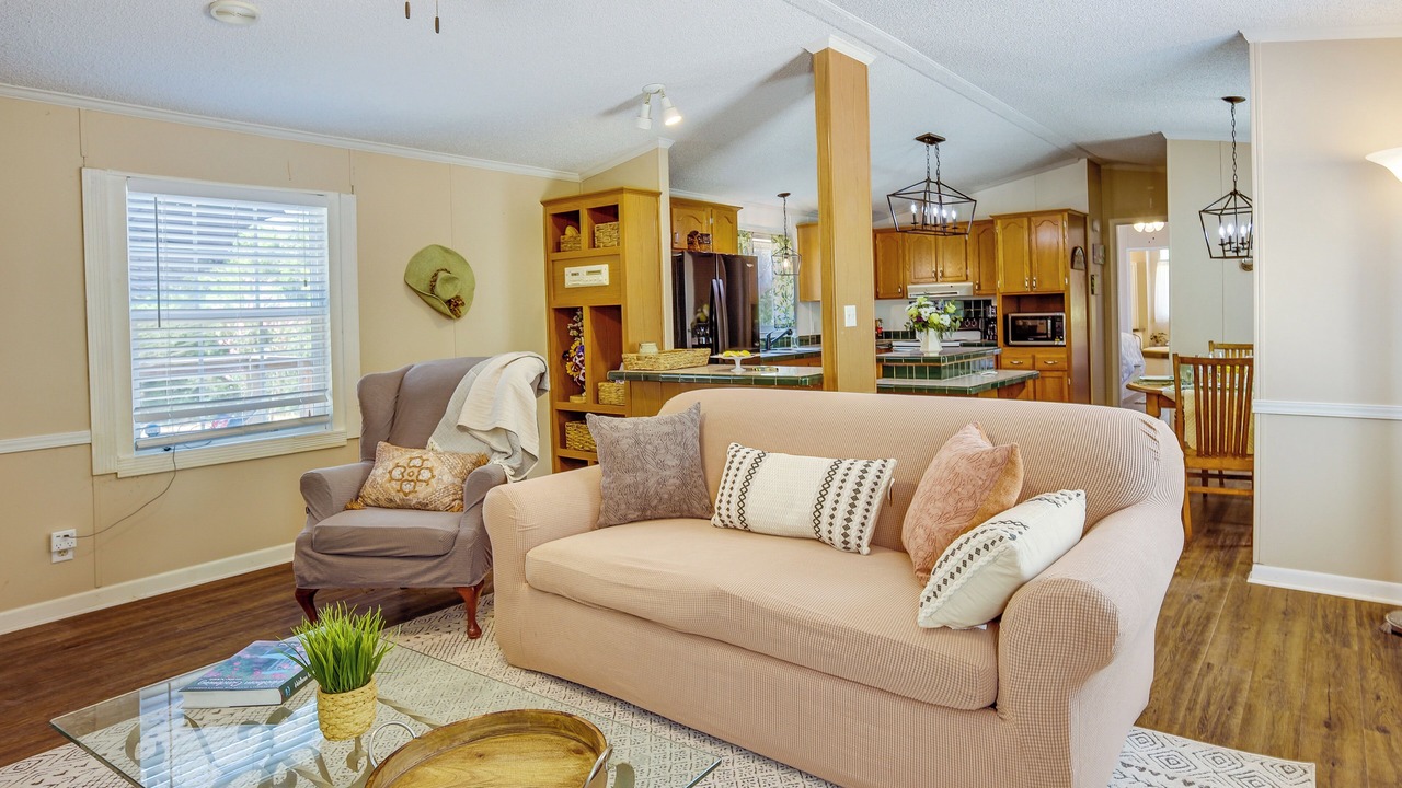 Photo of Livingroom in Normangee